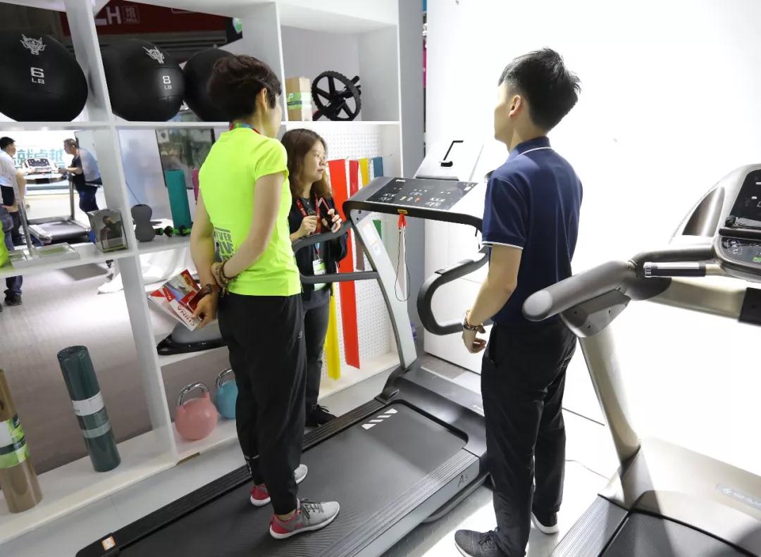健身器材-KS娱乐官网阿里语音智能A5跑步机 健身器材-KS娱乐官网阿里语音智能A5跑步机